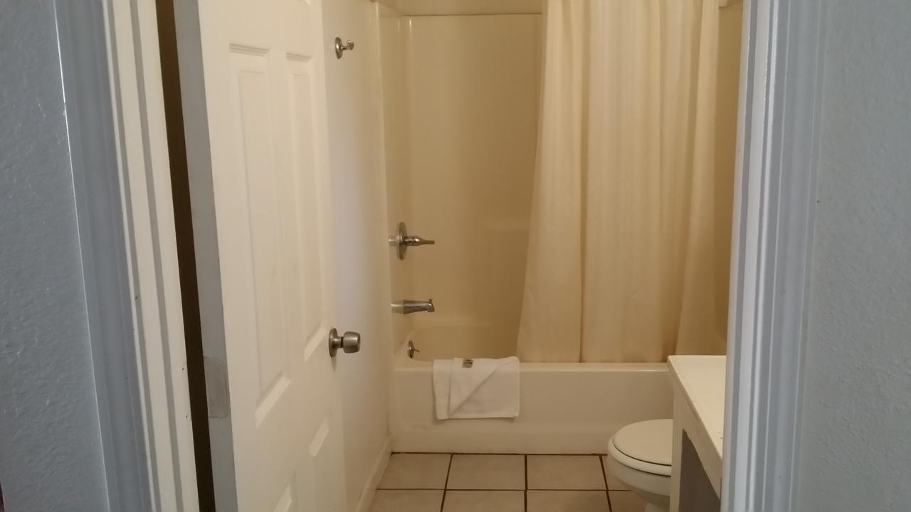 Redwood Inn Willits Eksteriør billede