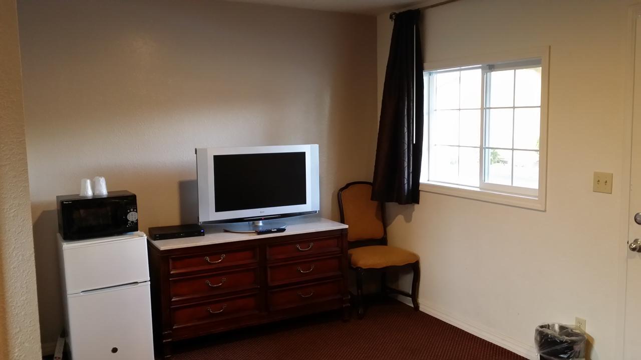 Redwood Inn Willits Eksteriør billede